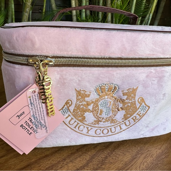 Juicy Couture Vintage Inspired Pink Velour Makeup Bag - Picture 5 of 7